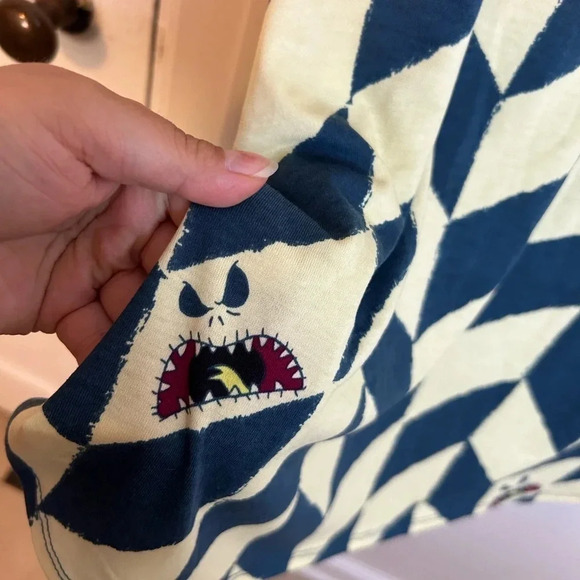 Nwt Lularoe Disney The Nightmare Before Christmas Perfect Tee - Picture 5 of 5